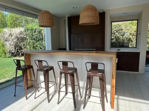 Casa en Alquiler Temporal en Santa Barbara, USD 5.800