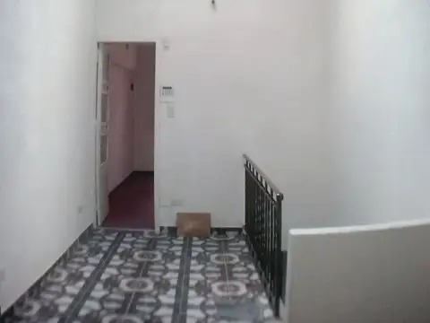Depto Tipo Casa en Alquiler 80 años