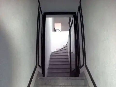 Depto Tipo Casa en Alquiler de 4 dormitorios