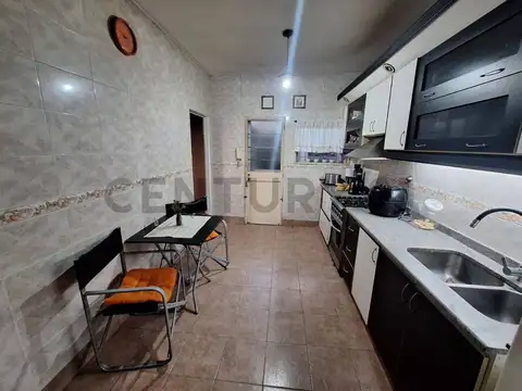 Venta Casa 3 Dormitorios Villa Bosch Cochera Terraza