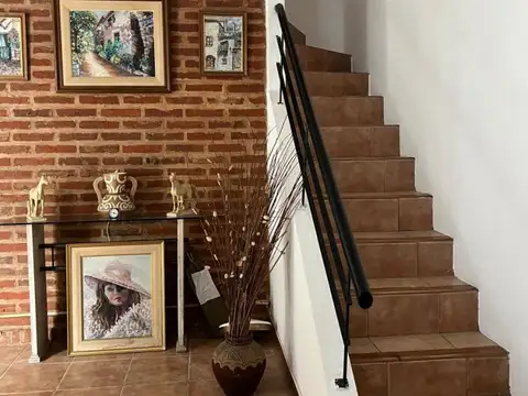 Depto Tipo Casa 3 ambientes con 2 baños