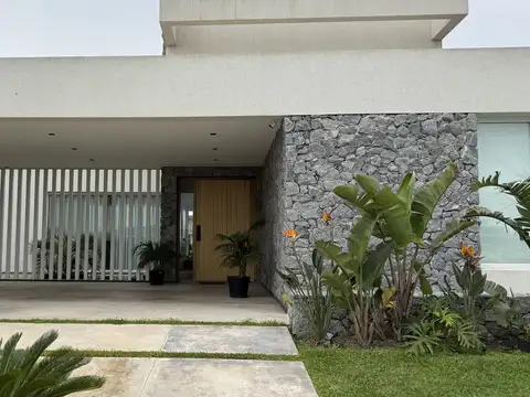 VENTA Casa Barrio Cerrado Costas Puertos del Lago-Acceso Laguna-Pileta-4 dormitorios-Recien estreno