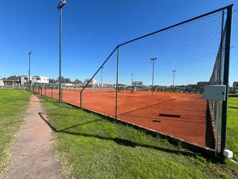 Casa en Venta en Pilar Del Este, USD 270.000