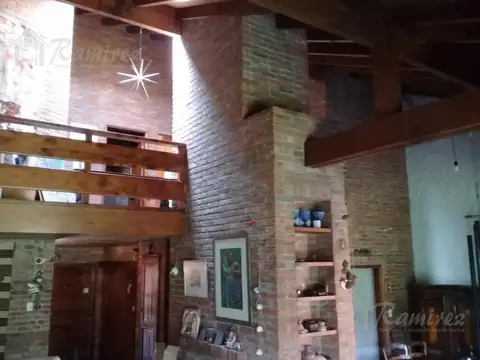 Casa 5 ambientes con 3 baños