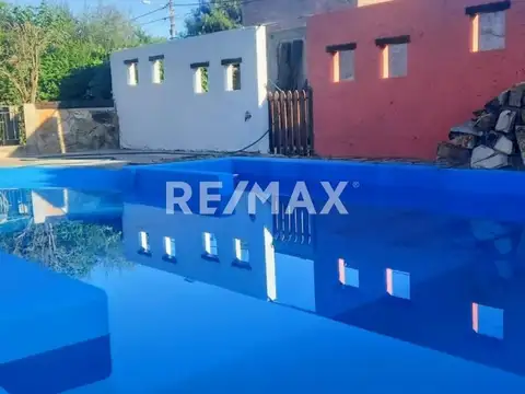 Casa 6 ambientes con 2 baños