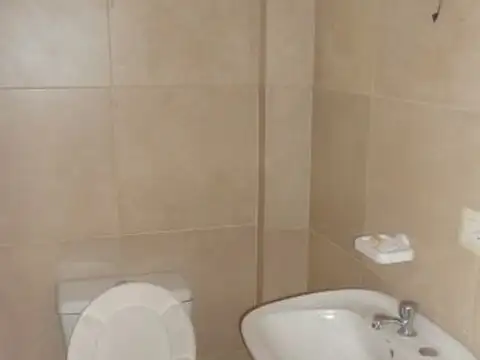 Excelente local en Caseros zona Centro