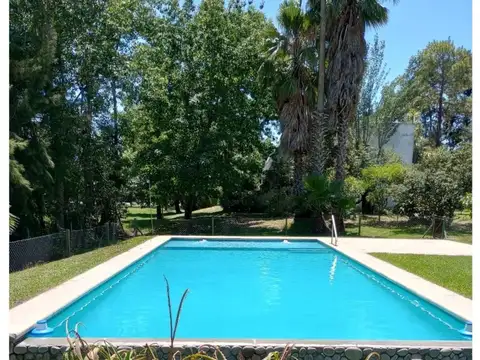 Departamento con salida al lago