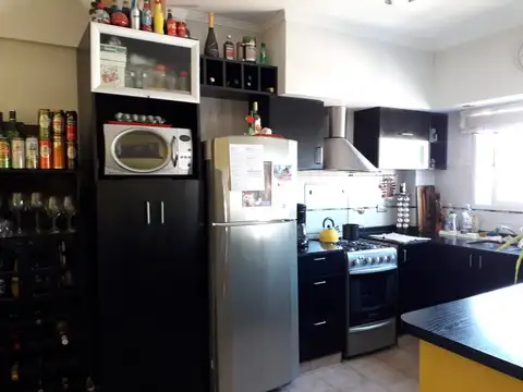 Departamento 2 ambientes en Palomar. Excelente estado