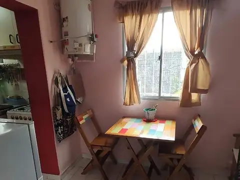 VENTA! DEPTO T/CASA 2 AMB EN PLANTA ALTA C/TERRAZA BANFIELD!