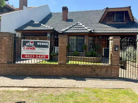Chalet de 4 ambientes - Ituzaingó Norte