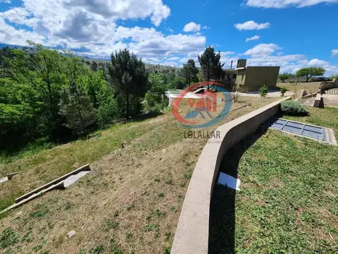 Casa 8 ambientes con 3 baños