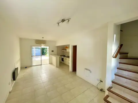 Depto Tipo Casa en Alquiler en Pilar Green Park, $ 1.000.000