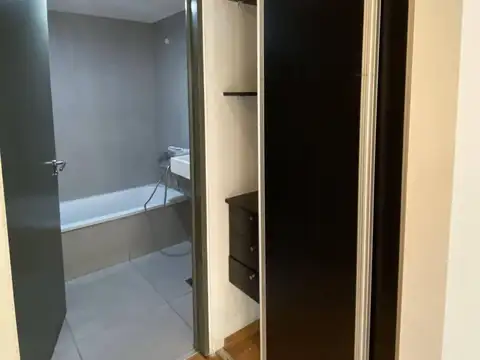 Moderno Estudio en Cañitas. Super amplio y con Gran Balcon. Amenities. Pileta.