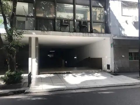 Cochera fija en VENTA  en Recoleta - Valet Parking - Oportunidad - Financiamos