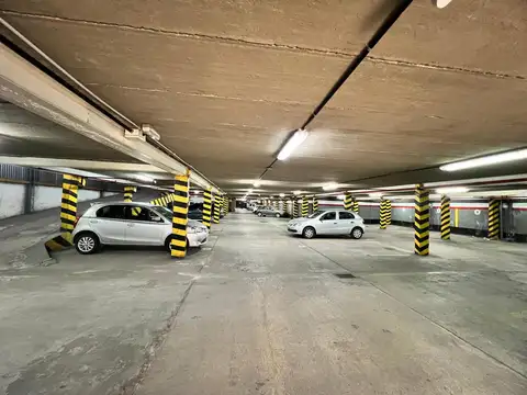 COCHERA COMERCIAL EN VENTA - LA PLATA