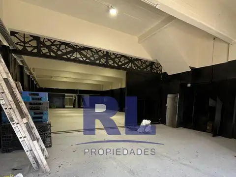 Local en Alquiler en Liniers, USD 2.500