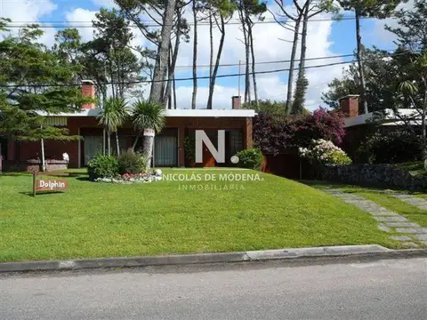 Vende casa en Mansa, Punta del Este de 3 dormitorios.