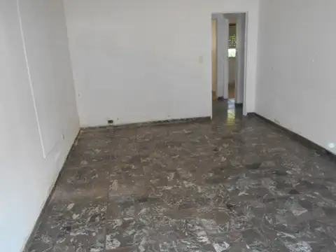 Casa en Venta en Moron Sur, USD 140.000