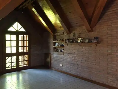 Casa en Venta con 1 cochera