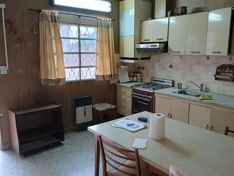 Depto Tipo Casa en Venta de 4 ambientes