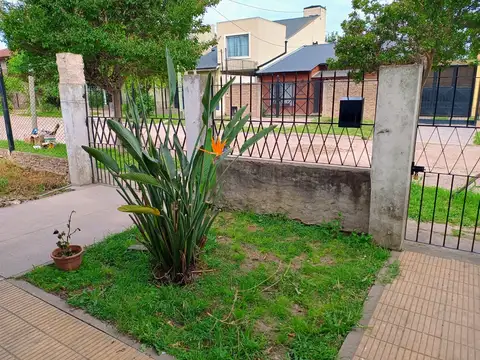 Casa en Venta en Burzaco, USD 110.000