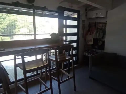 P.H. al MEDIO en planta  baja y planta Alta, sin Expensas!