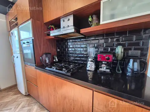 Viamonte al 2500 entre Larrea y Paso