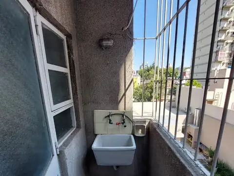 San Luis 2800, Piso 2