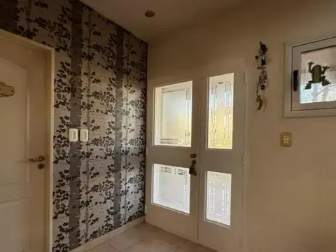 Casa en venta 6 ambientes Barrio Santa Bárbara