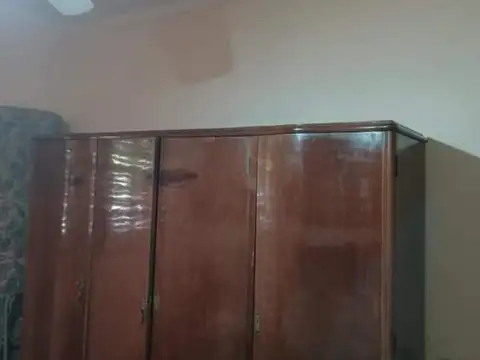 Casa 2 ambientes con 1 baño