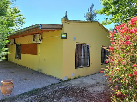 Casa 3 ambientes con 2 baños