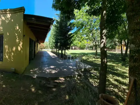 CASA QUINTA EN VENTA EN FLORENCIO VARELA Bº CERRADO LOS VIEJOS OMBUES 1455