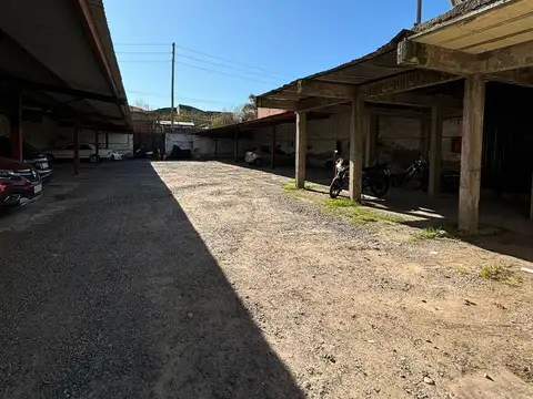 Propiedad comercial 620 m² – Estacionamiento   renta asegurada