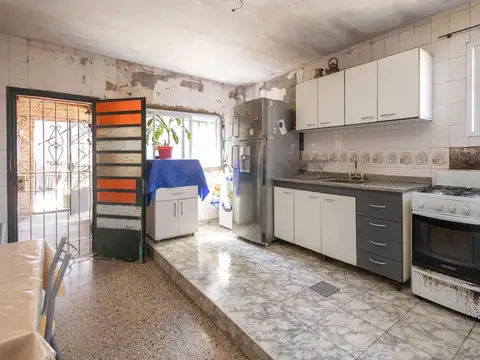 Casa 3 ambientes con 1 baño