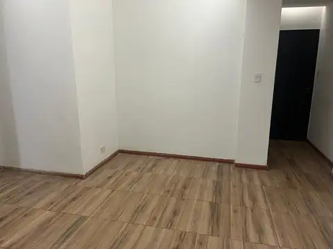 Billinghurst 1600, Piso PB