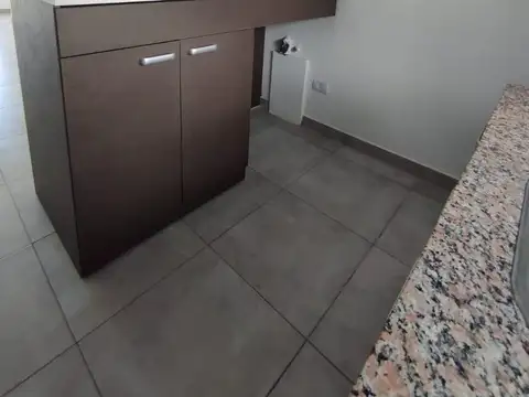 IMPECABLE MONOAMBIENTE EN ALQUILER BAJAS EXPENSAS