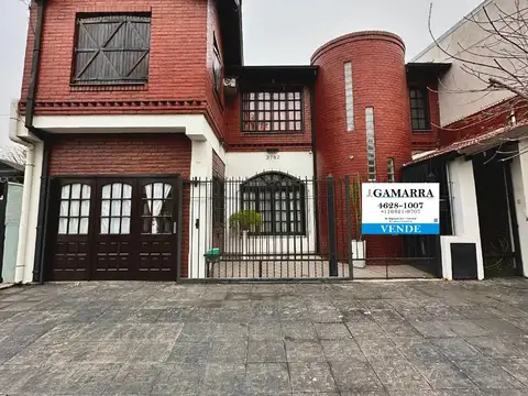 venta chalet 5 ambientes castelar