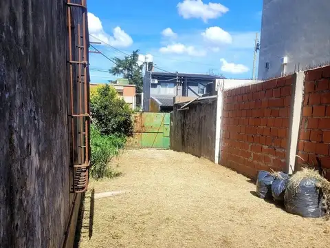 Galpon en Venta / El palomar / cercano al acceso oeste