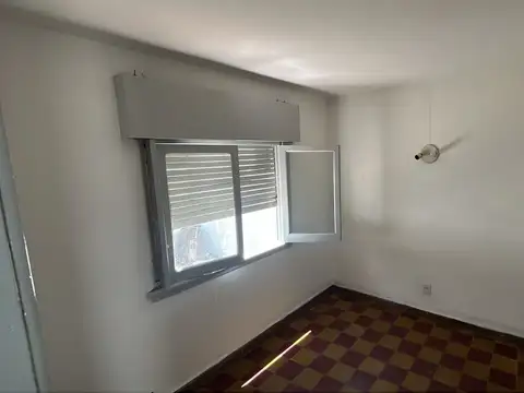 Departamento en Alquiler en Banfield, $ 500.000