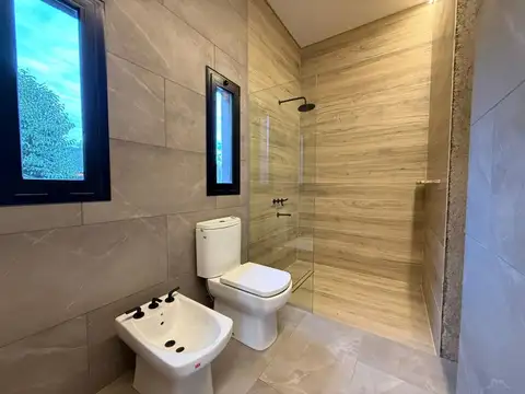 VENTA CASA DOS DORMITORIOS VILLA GENERAL BELGRANO