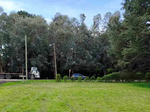 Venta lote en esquina - Acantilados – 445 m