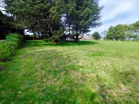 Venta lote en esquina - Acantilados – 445 m