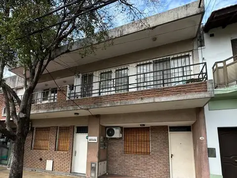 Monoambiente con balcón al frente. APTO CREDITO.