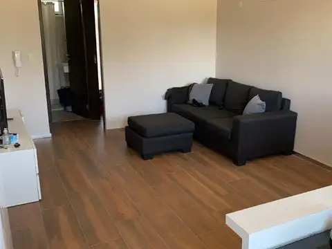 Avda. Caseros 1700, Piso 1