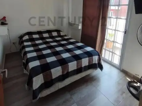 Departamento 5 ambientes con 2 baños