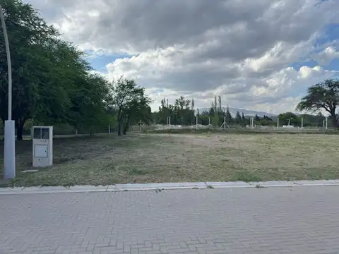 Terreno en Venta en Juana Koslay, USD 45.000