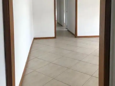 Las Flores 1600 , Piso 10