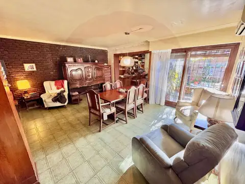 VENTA casa una planta Ciudad JARDIN 4 ambientes