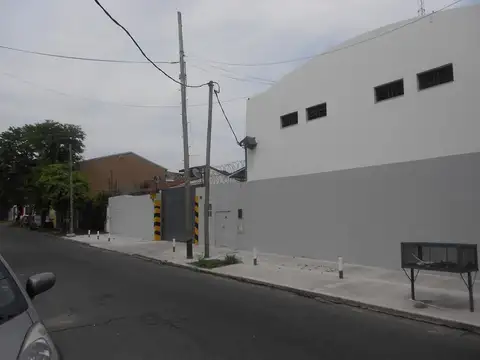 EXCELEN PTA.INDUSTRIAL ENT y SAL x 2 CALLES  