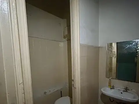 Local en Venta Via Púb.